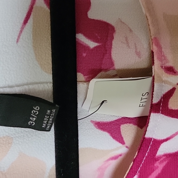 Lane Bryant Feminine Classy Short Sleeve Floral Tie Front Blouse Top NWT 34/36 - Picture 6 of 13